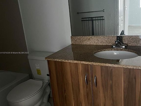 5th image of 601 NE 23rd St #604