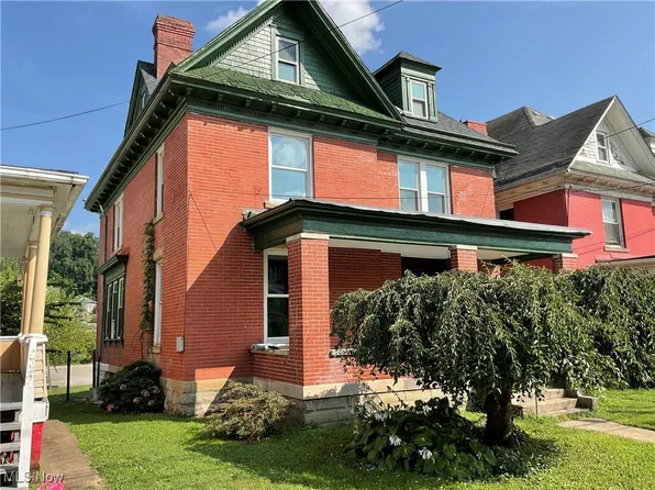 1318 Avery St, Parkersburg, WV 26101