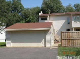 7214 Perry Ct E, Brooklyn Center, MN 55429