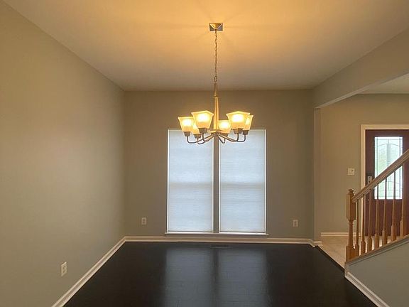 5th image of 12502 Royal Crown Dr