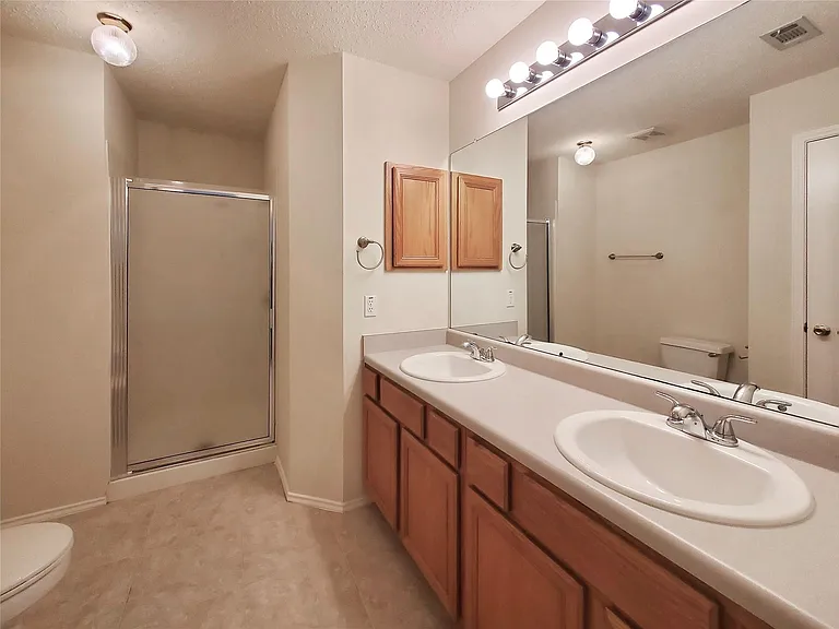 1926 Summer Rain Dr — Photo 15
