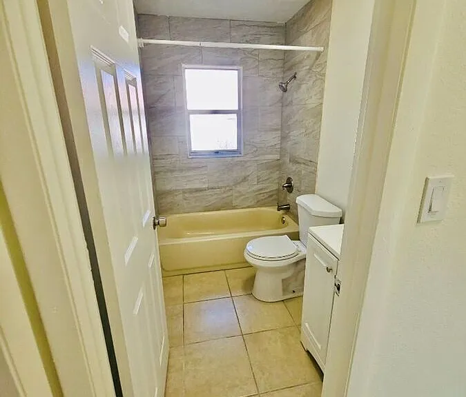 320 S Grosse Ave #B — Photo 15