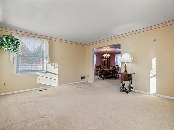 4th image of 788 Wheatland Rd