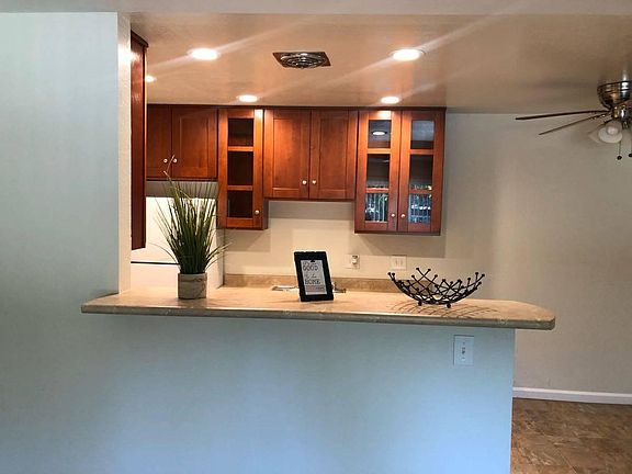 2nd image of 2636 Newhall St #89bdkb0vp