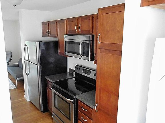 4th image of 158 Riviera Dr #158