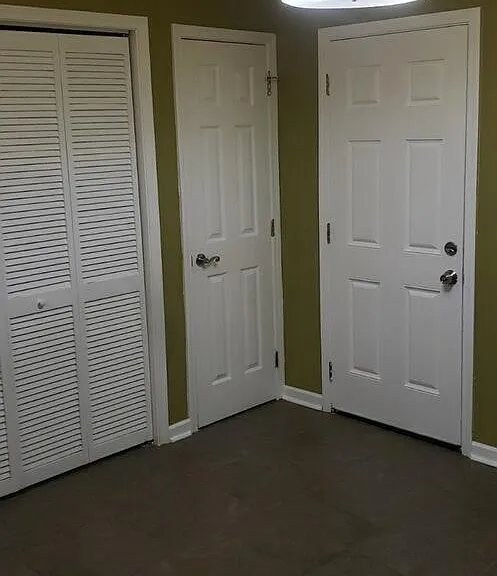 288 Meadows Dr — Photo 3