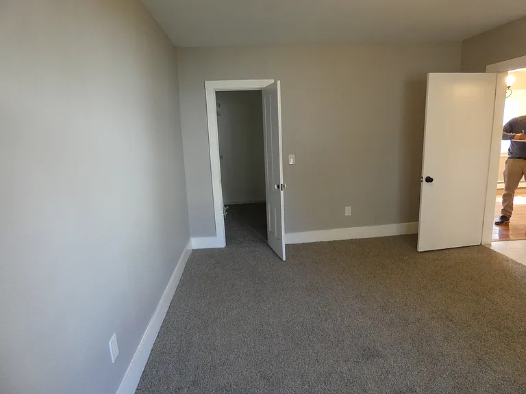 2nd floor bedroom