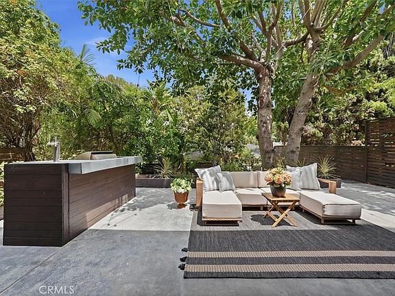 3rd image of 2448 Riverside Pl