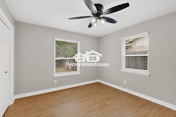 733 Ridgewood Cir — Photo 29