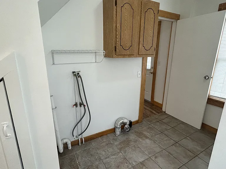 1-9 Allen St #7 — Photo 8
