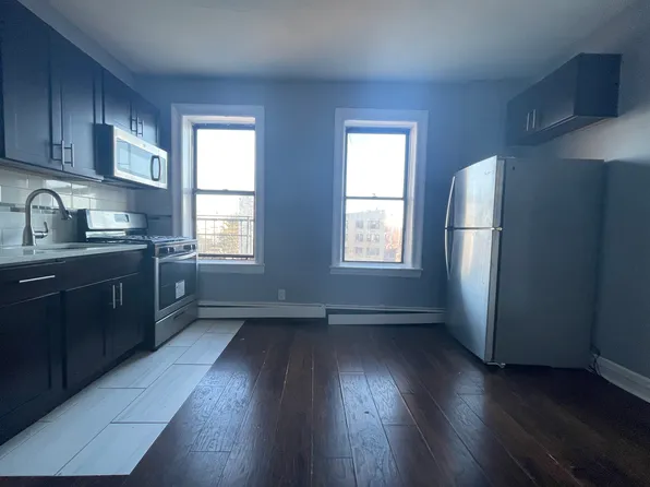 147 Zabriskie St #44, Jersey City, NJ 07307