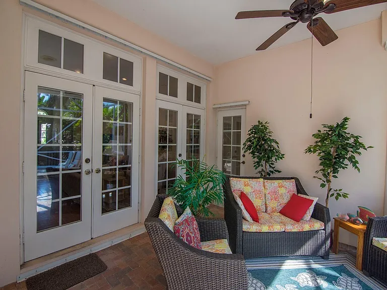 2225 Seaside St — Photo 24
