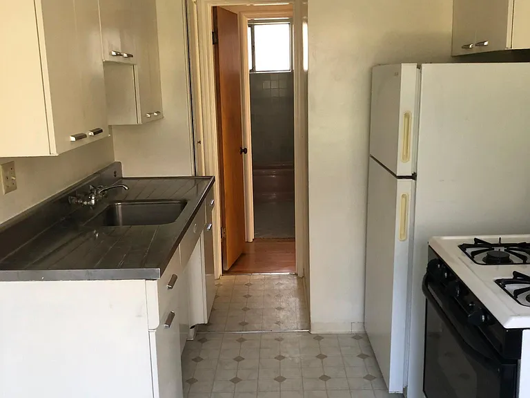 1836 Sutterville Rd #OA4 — Photo 4