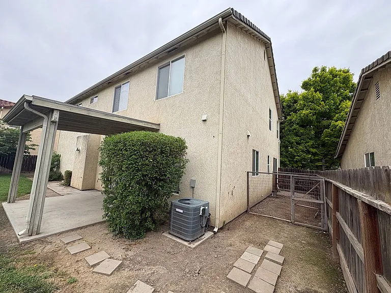 1249 N Julieann Ct — Photo 44