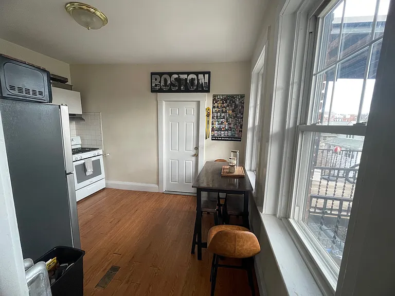 30 Reedsdale St — Photo 10