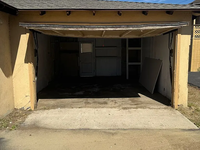 10535 Anderson St — Photo 4