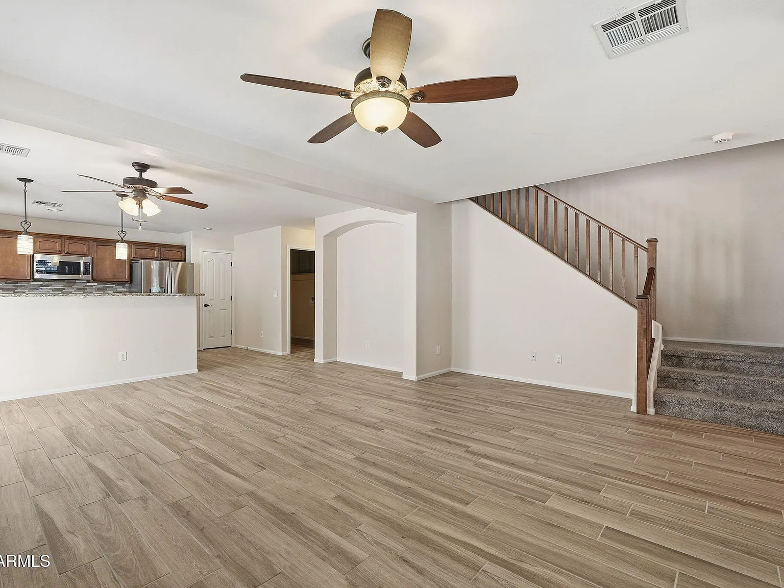 3 bed, 2.5 bath, 1817 sqft, $2,500 — Photo 2