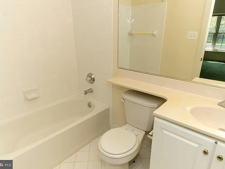 9005 Edgepark Rd — Photo 35