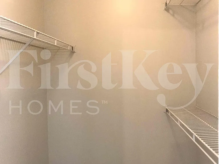 7852 Catskills Ct — Photo 23
