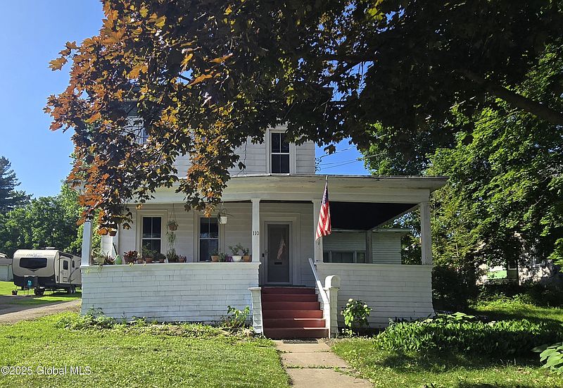 2nd image of 110 Montgomery Street