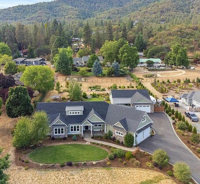 305 Fairfield Dr, Jacksonville, OR 97530 Zillow