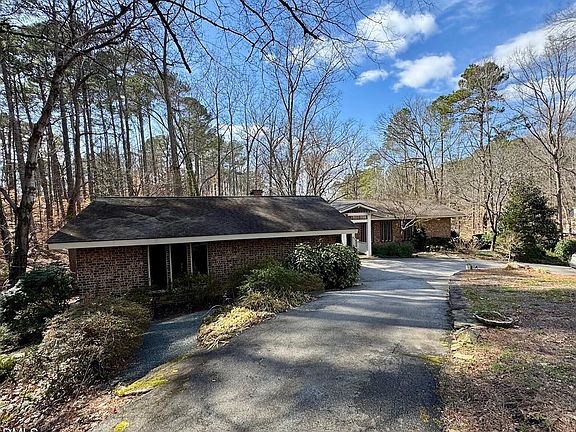 3rd image of 206 Beechwood Trl