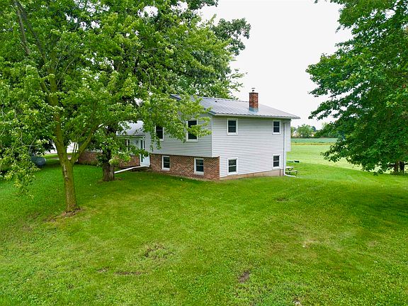 3rd image of N9592 Yew Rd