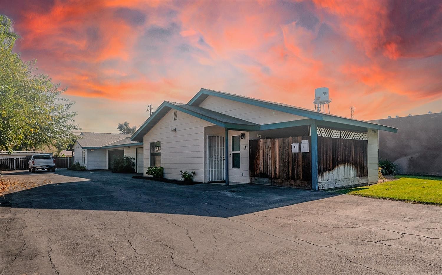 1049 P, Firebaugh, CA 93622 Zillow