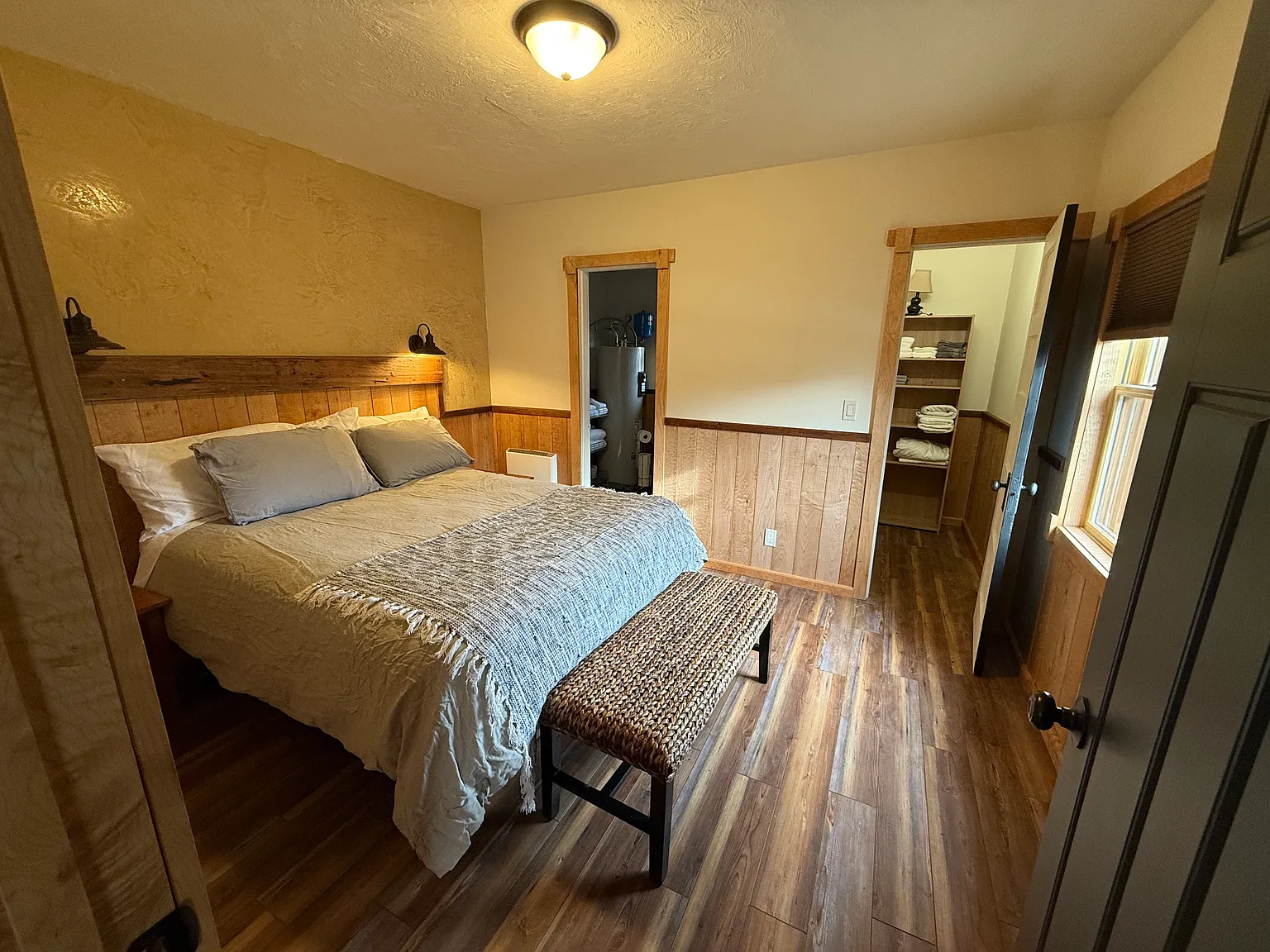 1 bed, 1000 sqft, $2,400 — Photo 1