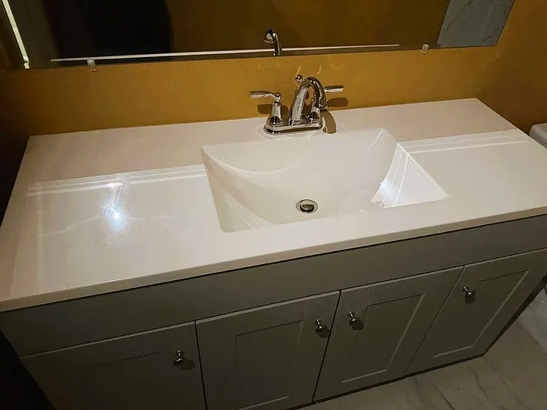 240 W Elm St #A — Photo 13