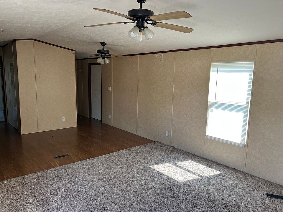 2nd image of 184 Aspen Dr