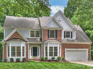 5317 Fairvista Dr, Charlotte, NC 28269