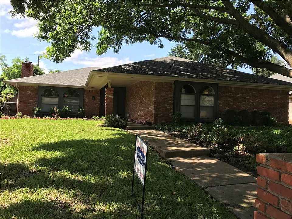 1st image of 1014 De Pauw Dr