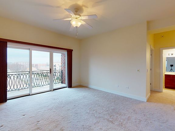 5th image of 450 S Western Ave Unit 502