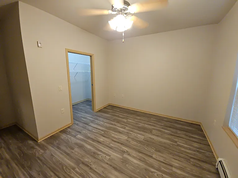 1479 Pleasant St — Photo 13