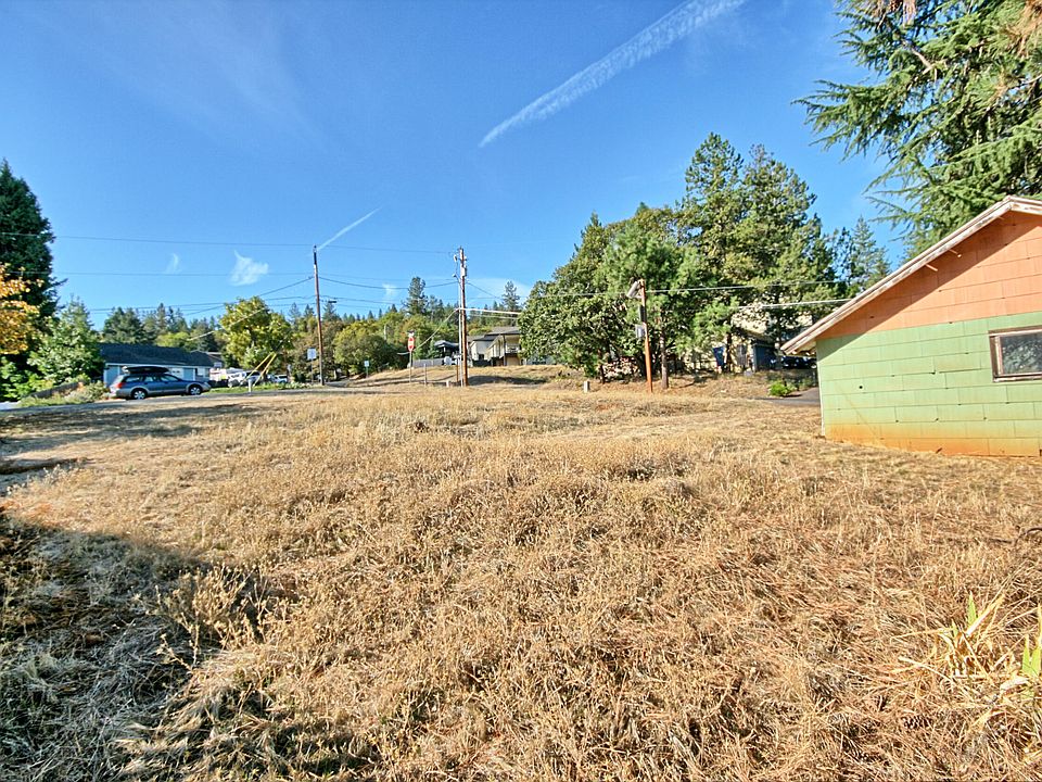 2nd image of Applegate St #2700