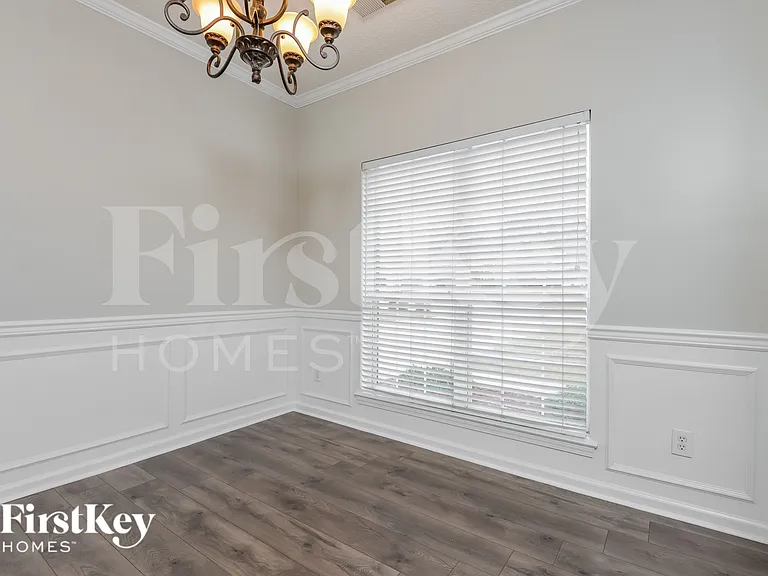 3021 Bowron Rd — Photo 6