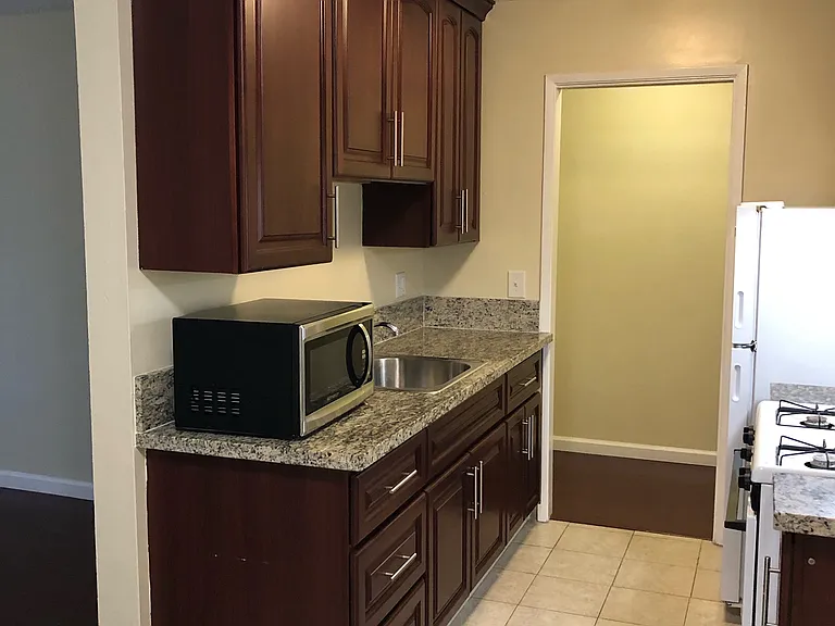 2230 Dwight Way — Photo 33