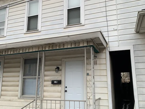 16 S Walnut St #16, Lewistown, PA 17044