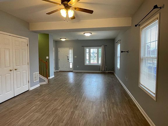3rd image of 1064 Georgia Ave