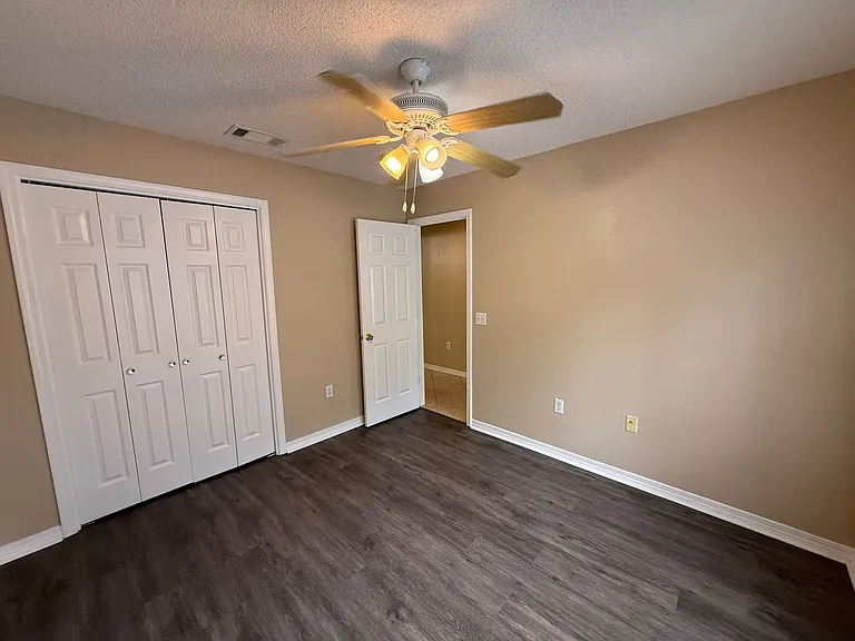 2809 E Johnson Ave #A — Photo 10