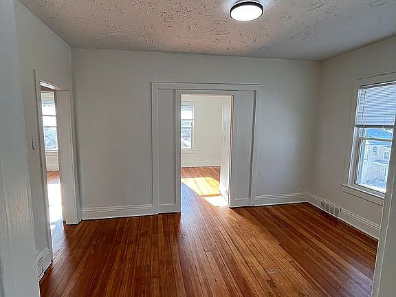 5th image of 3334 Lafayette Ave #2