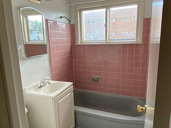 5th image of 3722 N 76th St #3
