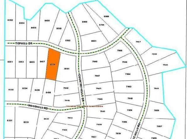 8559 Tophill Dr, Bismarck, ND 58503