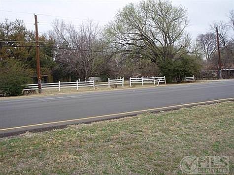 2nd image of 6100 White Settlement Rd
