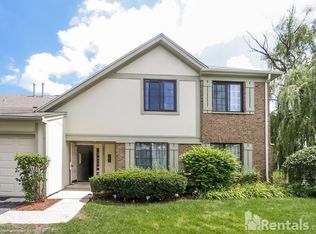 7314 N Honore St, Palatine, IL 60626