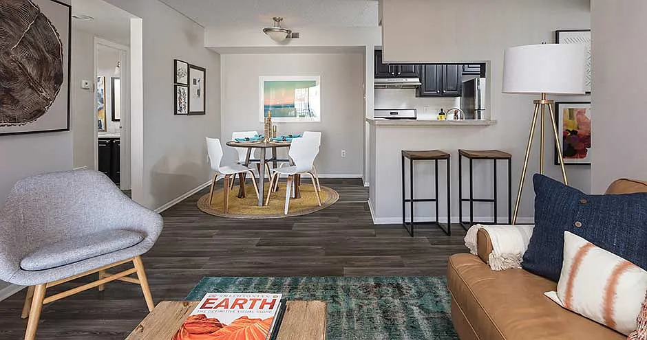 River Vista Apartments — Photo 4