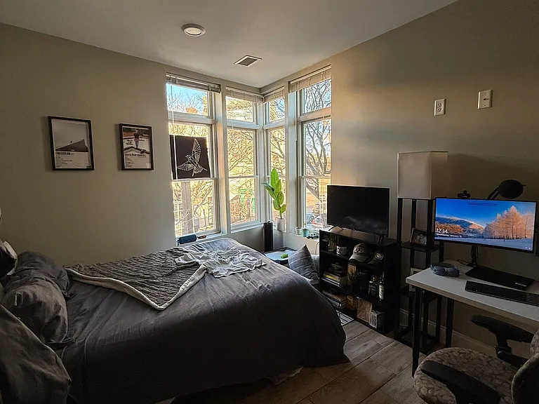 10 Roxbury St #3 — Photo 4
