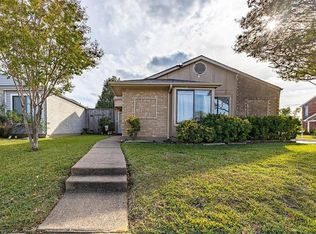 1420 High Plains Dr, Mesquite, TX 75149
