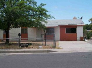 1400 Del Rey Pl SW, Albuquerque, NM 87121